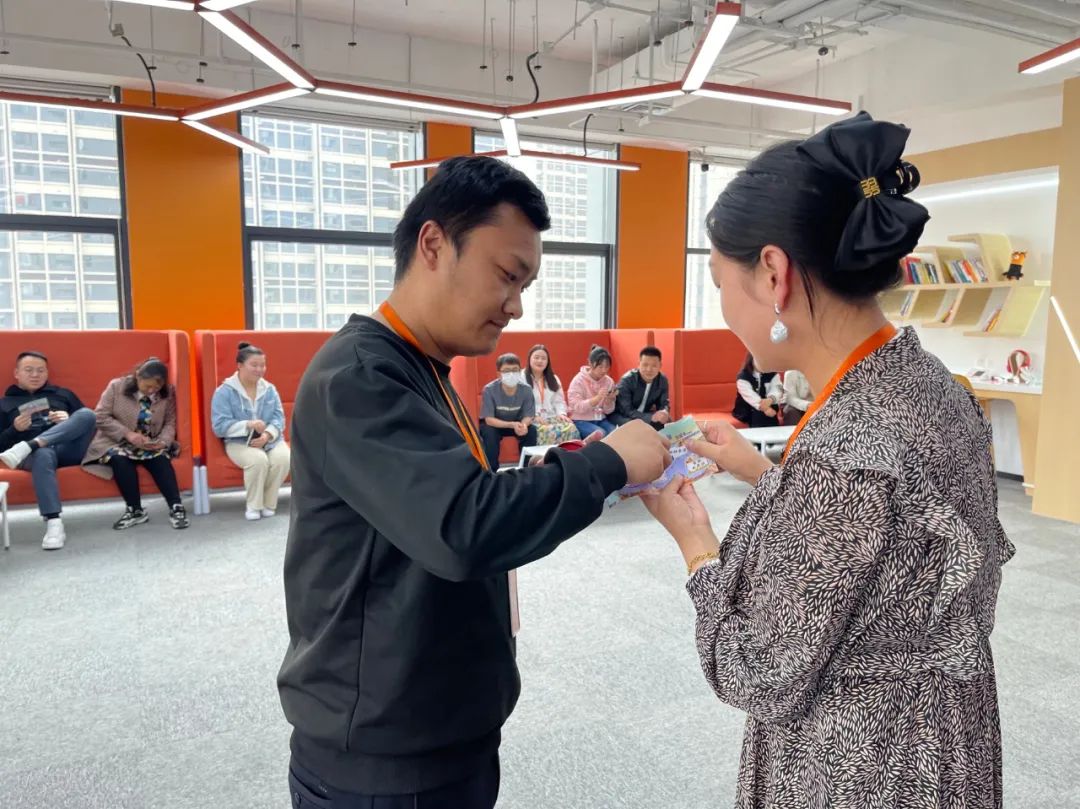 1681781900940806.jpg 7.jpg